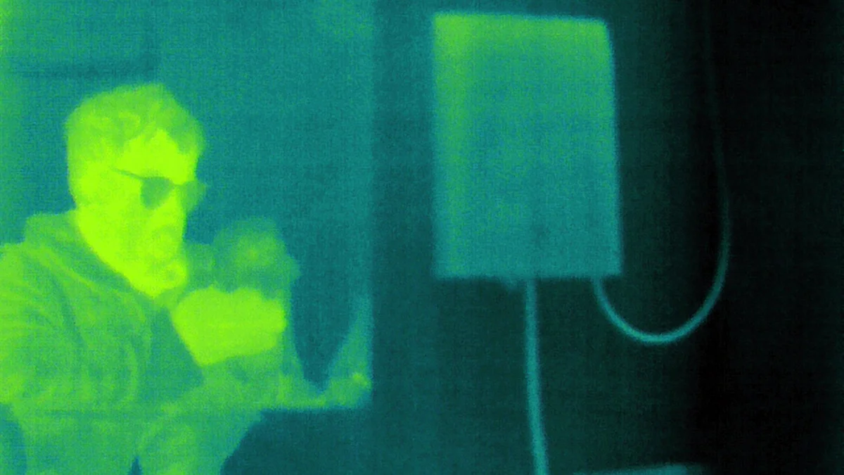 PV-Hausanschlusskasten Wärmebildaufnahme mit 'Geist im Keller'